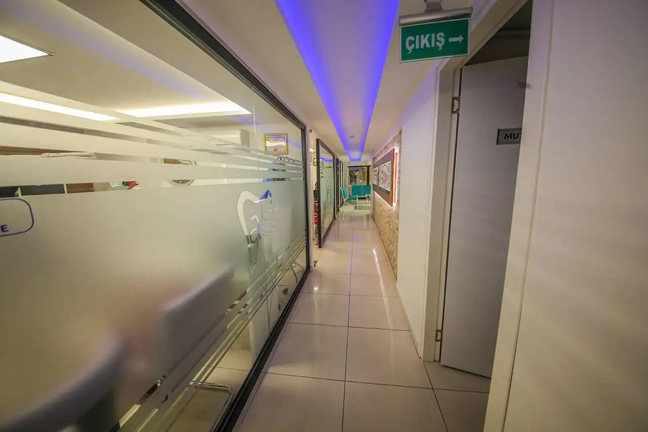 Aksa Diş Kliniği - Klinik Fotoğrafı 7
